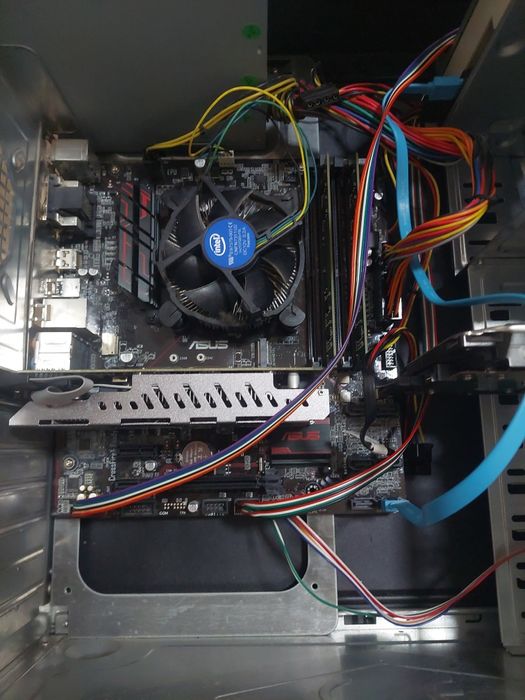 Pc i5 7400 fără ssd