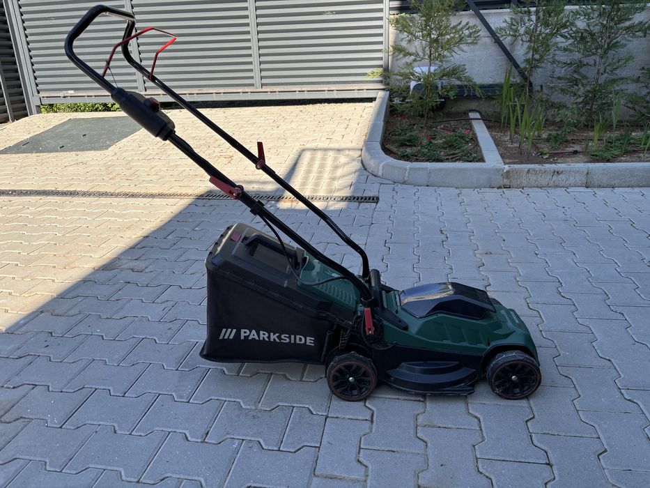 Parkside акумулаторна косачка PRMA 20-Li C3 - комплект с зарядно и 4000 mAh батерия