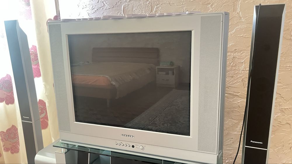 Телевизор SAMSUNG