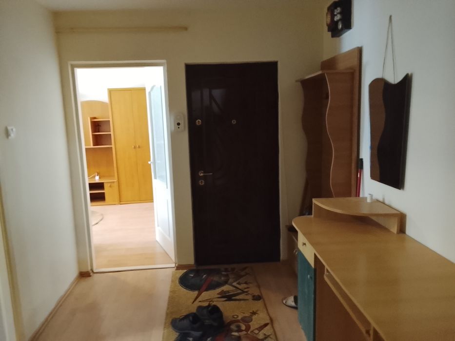 Inchiriez apartament 2 camere