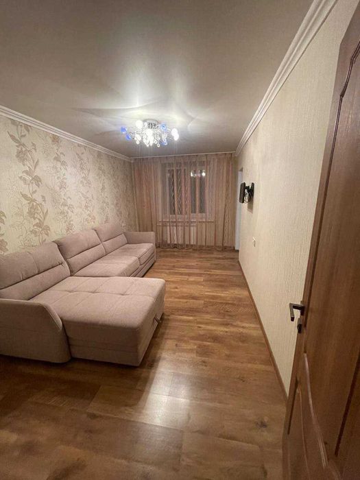 Продажа 4-комнатной в Центре!