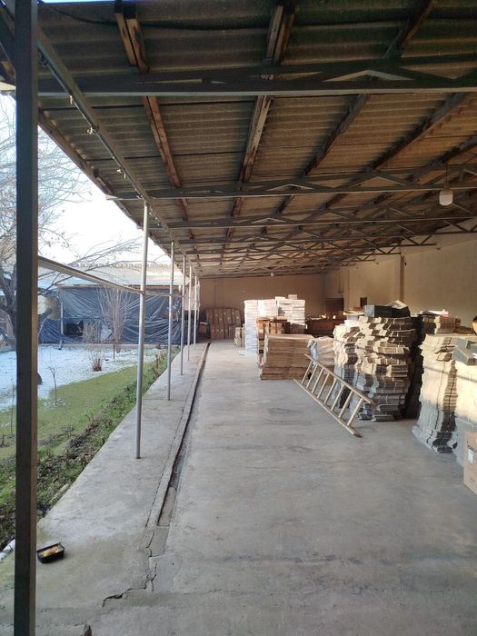 Ер-ховли сотилади Охунбобоевда.