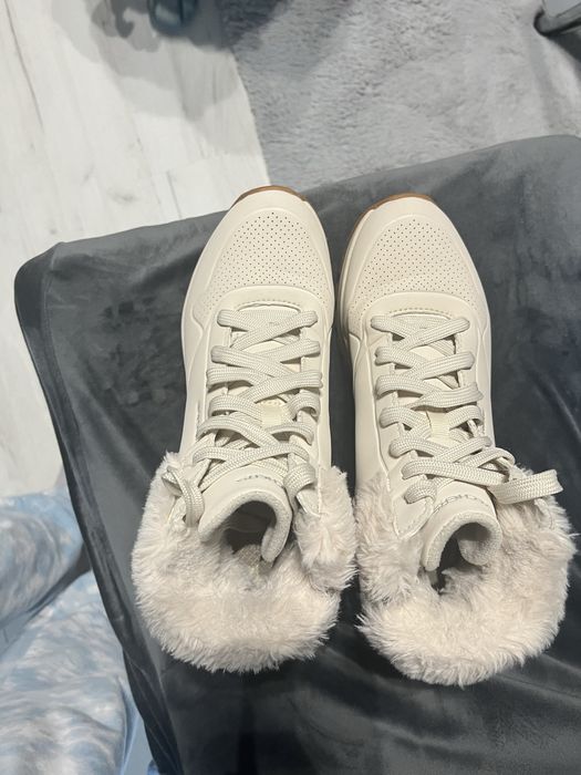 Боти  Skechers uno цвят беж/мръснобял 37