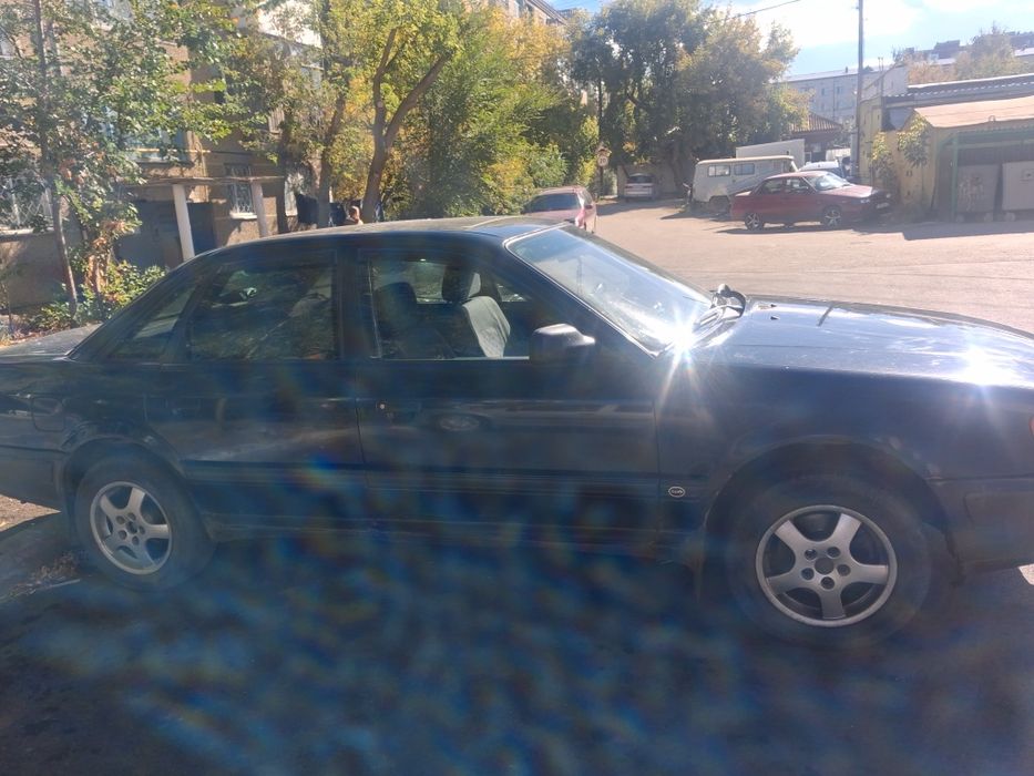 Продам ауди100 с4