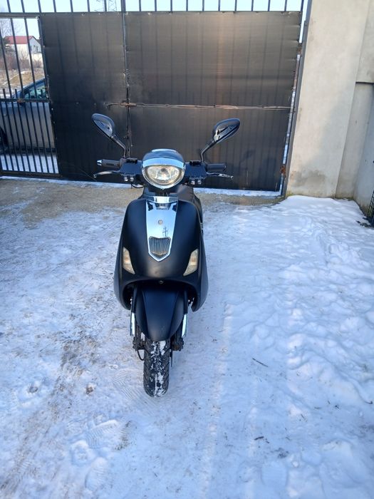 Vând scuter 4 timpi,motor 50 cc, fabricație 2016