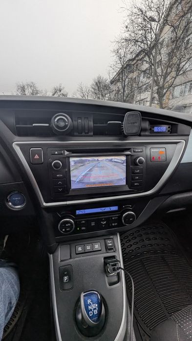 Toyota Auris 1.8 Benzină, Hibrid