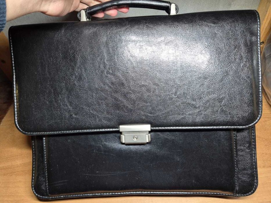 Классический портфель академический черный аккуратный стильный