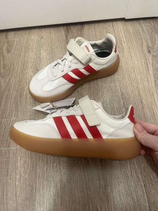 Белые кеды Adidas 33