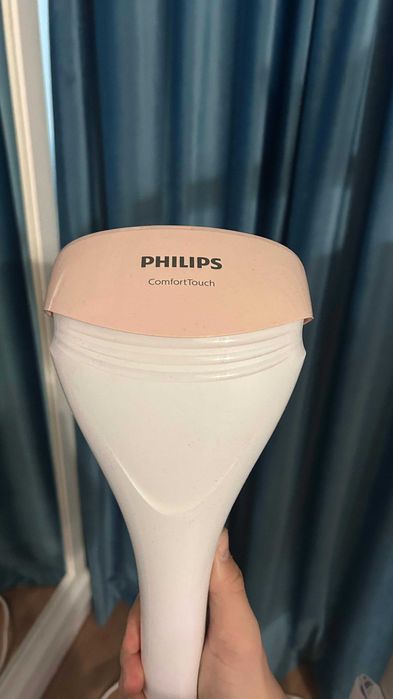 Aparat de calcat vertical cu abur Philips GC552