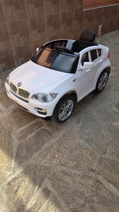 Акумулаторен джип BMW X6 JJ258 Moni, бял