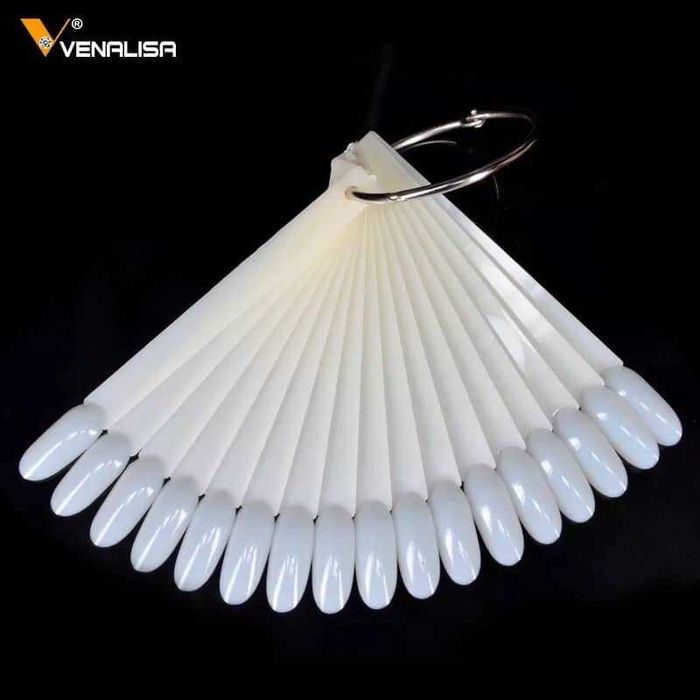 Дисплей ветрило с 50 нокътя