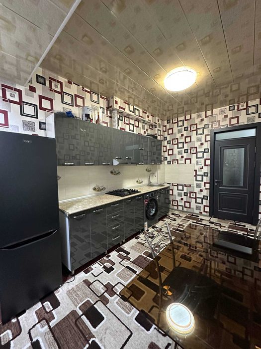 Квартира Қорасув мавзесида ижарага берилади: