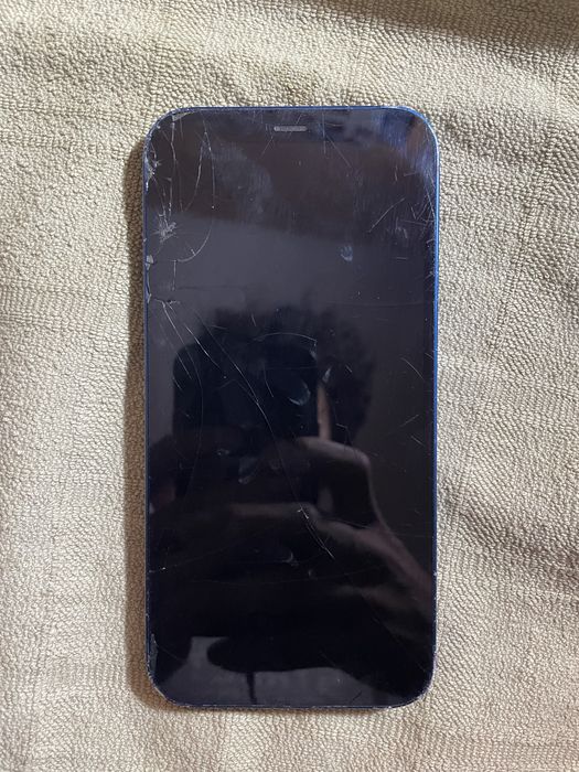 Iphone 12 color Blue