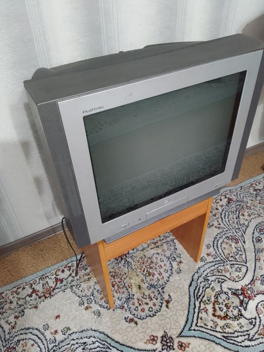 Прода телевизор LG