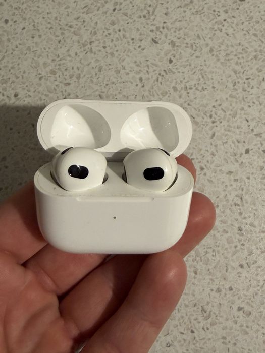 Слушалки Airpods 3