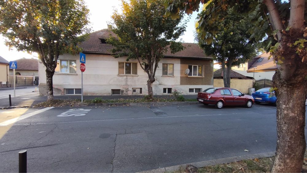 Casa zona Grivitei,13 decembrie
