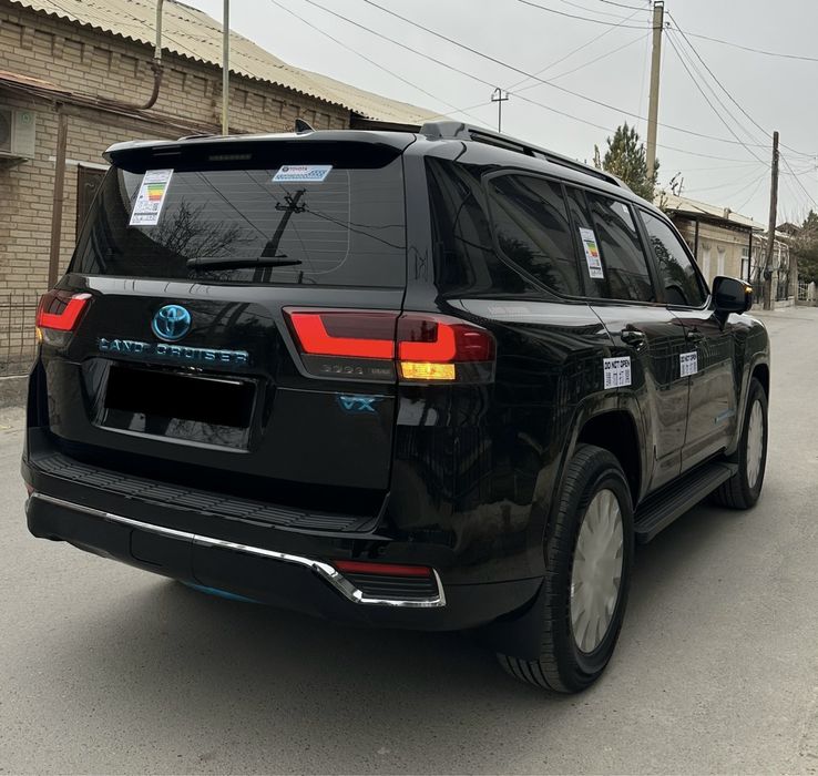 Land Cruiser 300 VX Tayota 2025-yil