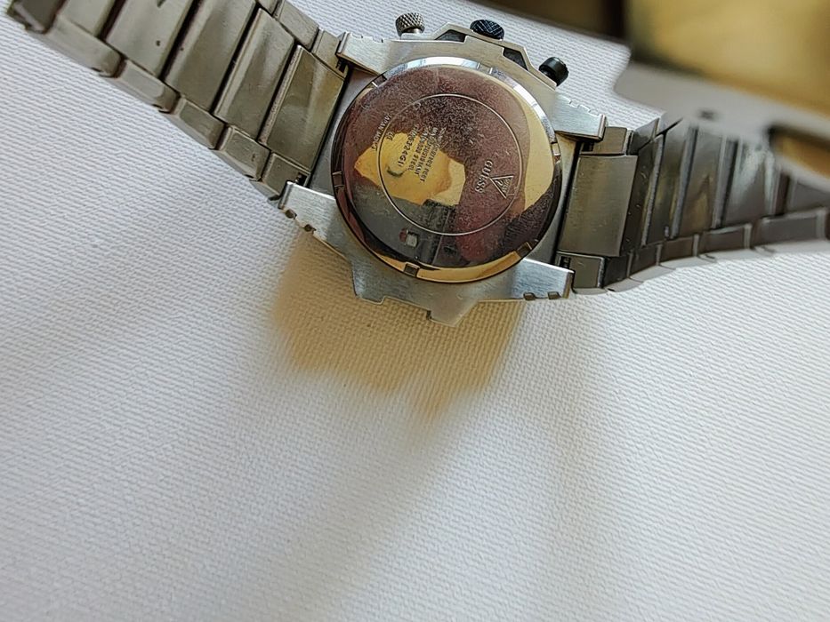 Часовник Guess GW0324G1
