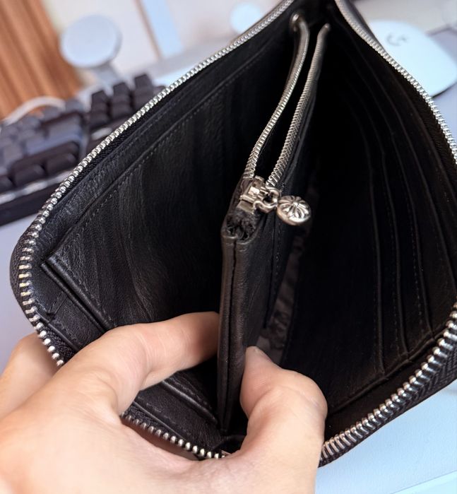 Уникален портфейл Chrome Hearts