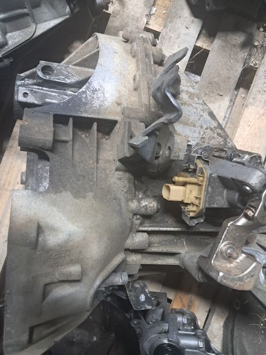 Cutie viteze ford transit 2.2 hdi 5 sau 6 trepte euro 4