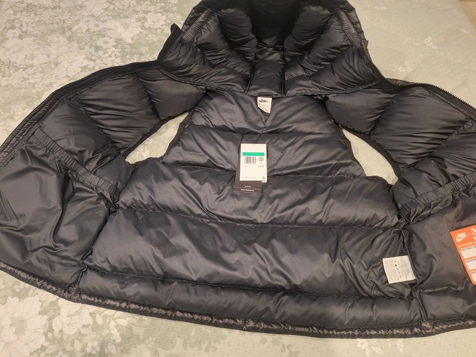 Дамска грейка Nike,чисто нова