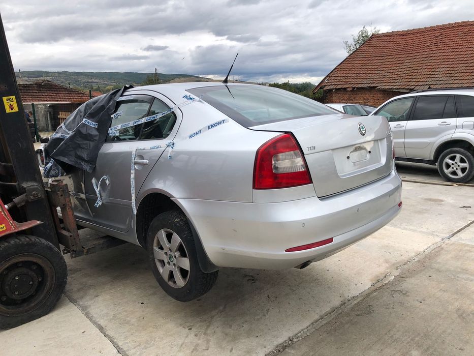 Skoda octavia 1.6tdi 2012г на части