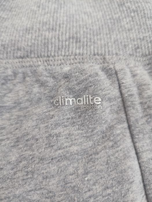 Дамско Долнище Adidas xs оригинал