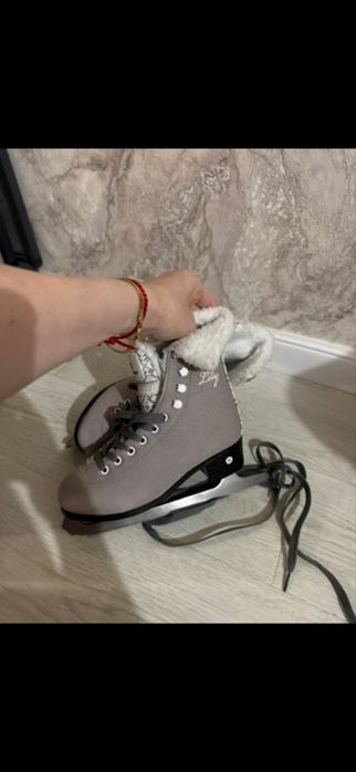 Коньки для льда на девочку Nordway