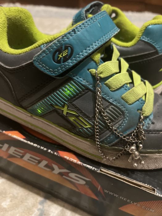 HEELYS кроссовки с роликами