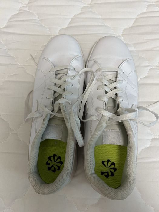 Nike Бели Обувки – Мъжки Размер 45.5, Спортни и Удобни