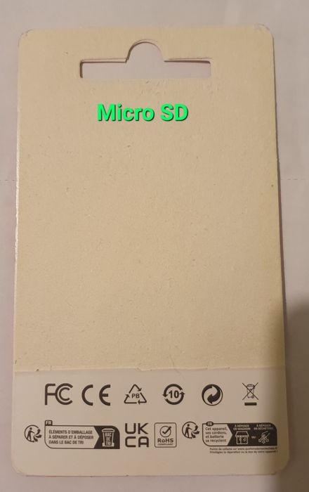 Card de memorie : 512/256 MB