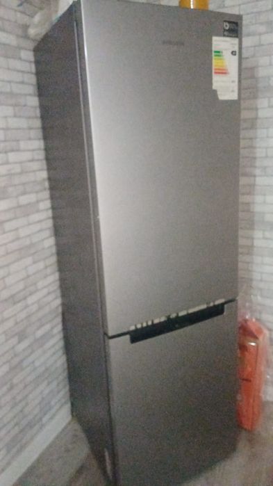 Срочно продам холодильник