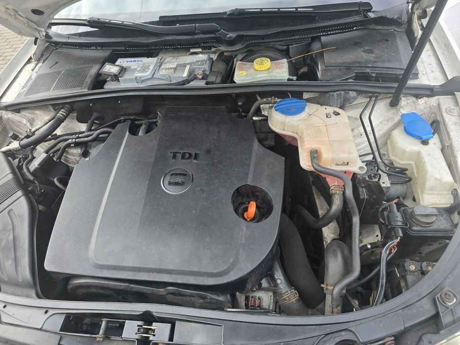 Dezmembrari dezmembrez Seat Exeo Combi 2.0 TDI cod motor CJC