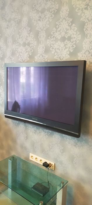 Большой телевизор Panasonik