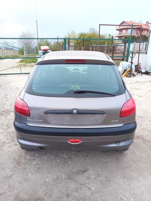 Peugeot 206 на Части
