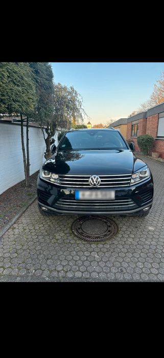 VW Touareg 3.0 TDI V6 4x4 import din Germania.

Vând VW Touareg foarte bine întreținut și servisat regulat