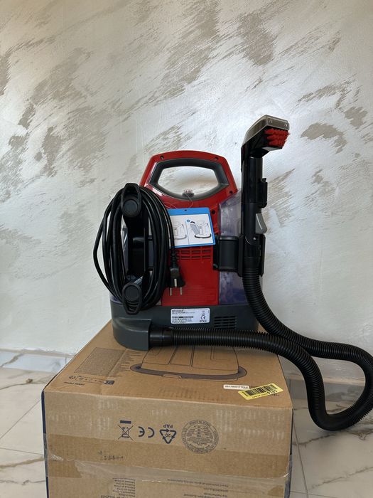 Перяща прахосмукачка за тапицерия и килими Bissell SpotClean ProHeat 330W