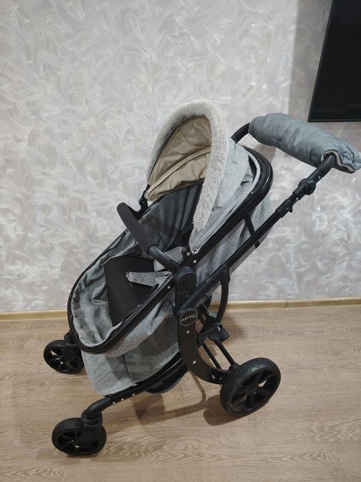 Продам коляску 2 в 1 б/у