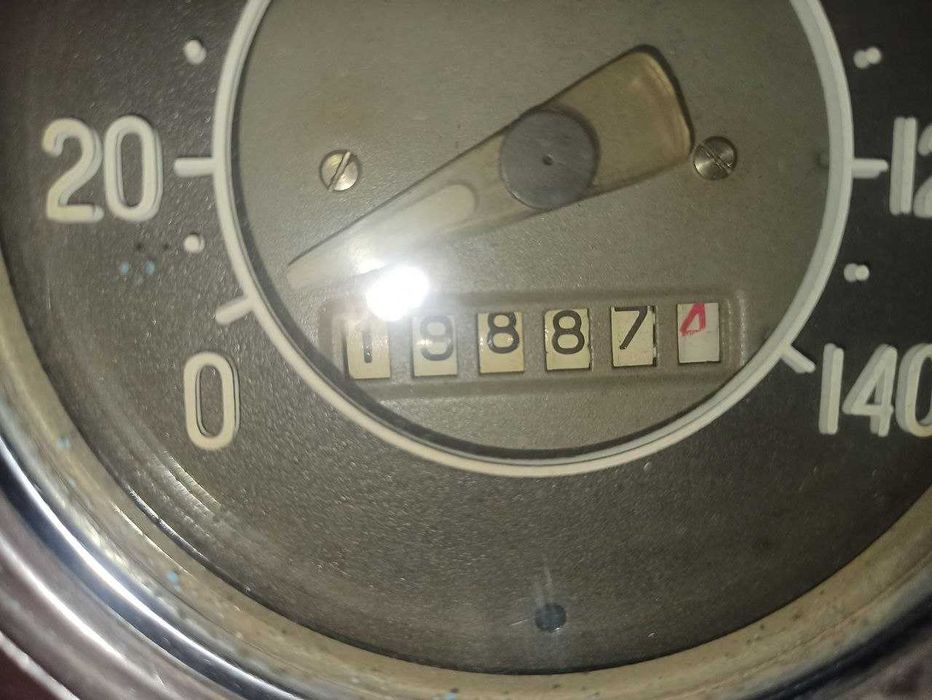 Москвич 407 голубой-белый