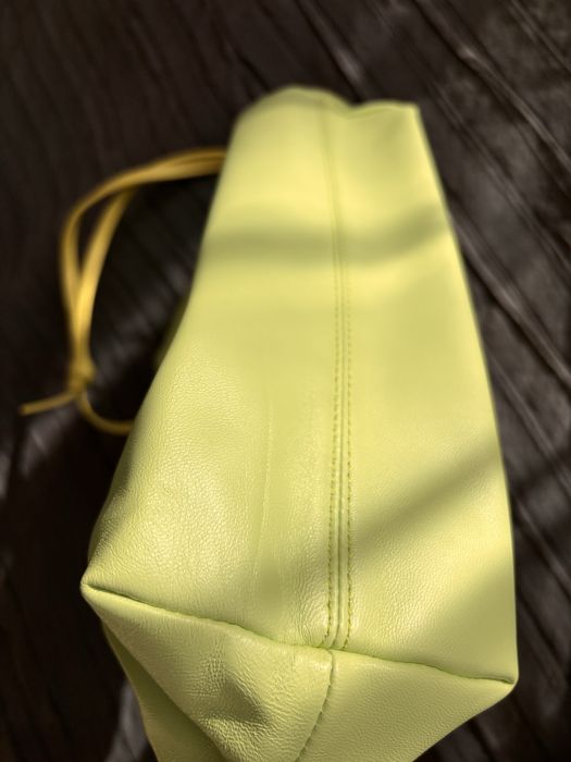 Кожена чанта Zarena June в цвят лайм