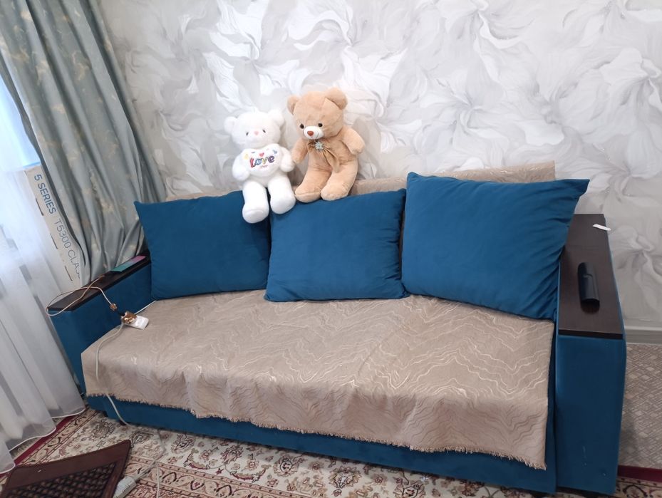 Продается диван норм состояние