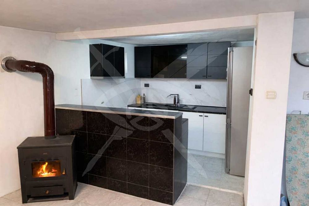 Продава се Къща в Варна, Автогара - 116 кв.м за 724 €/кв.м - Снимка #1