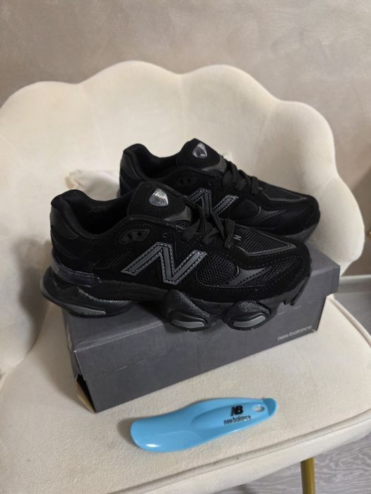 Adidasi premium new balance 9060