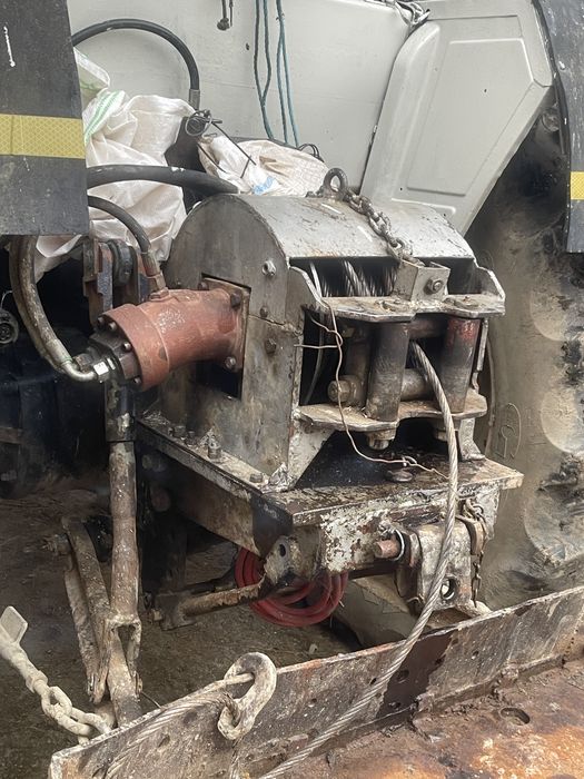 De vanzare sau schimb remorca si troliu