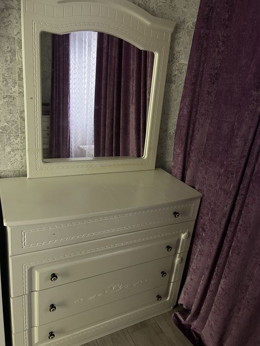 Спальный гарнитур