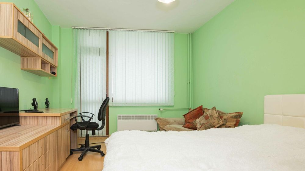 Продава се Тристаен апартамент в Бургас, Братя Миладинови - 86 кв.м за 2675 €/кв.м - Снимка #3