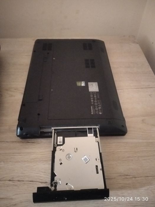 Srochniy! Lenovo G585 DVD port bor noutbuk sotiladi 1.5mln