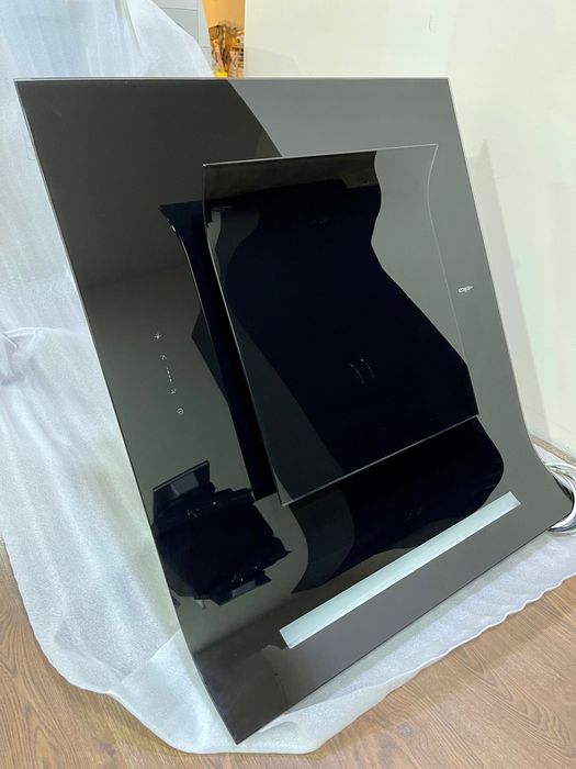 Вытяжка для кухни, ELICA