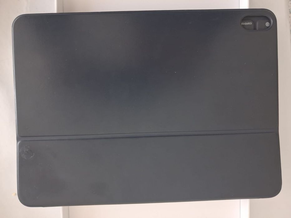 Клавиатура-чехол для планшета Apple Keyboard iPad