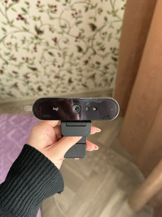 LOGITECH BRIO веб-камера